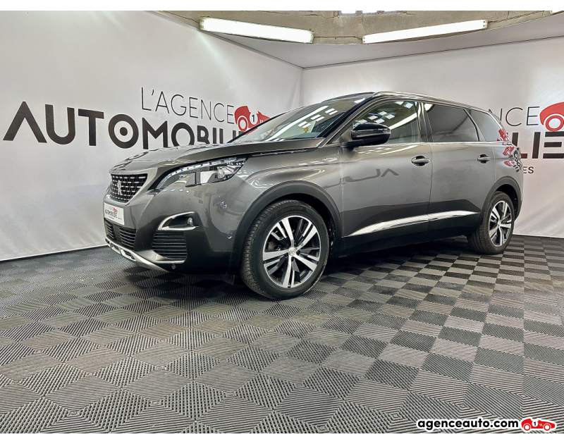 Achat voiture occasion, Auto occasion pas cher | Agence Auto Peugeot 5008 GT Line 2.0 BlueHDI 150cv (Distribution faite) Gris Année: 2017 Manuelle Diesel