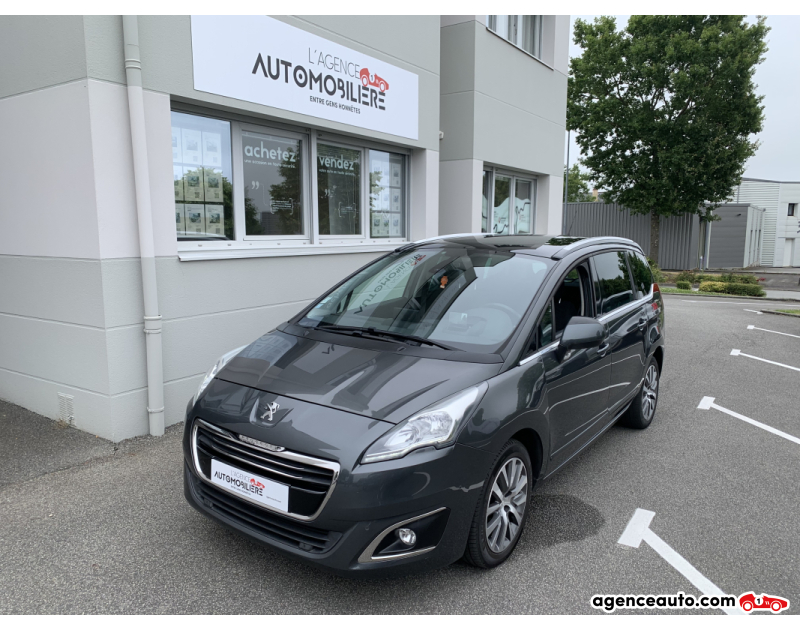 Achat voiture occasion, Auto occasion pas cher | Agence Auto Peugeot 5008 II 1.6 THP 155 cv Allure 7 places Gris Année: 2014 Manuelle Essence