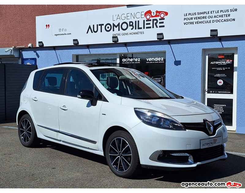 Achat voiture occasion, Auto occasion pas cher | Agence Auto Renault Scenic 1.6 dCi 130cv ENERGY BOSE 1ERE MAIN Blanc Année 2014 Manuelle Diesel