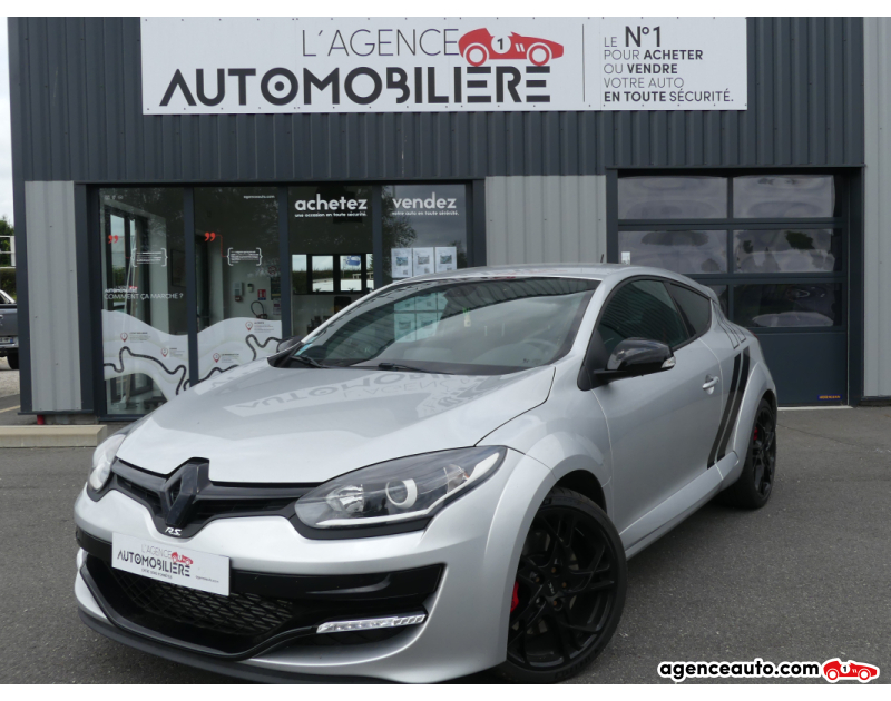 Achat voiture occasion, Auto occasion pas cher | Agence Auto Renault Megane Coupé RS 2.0 16V Turbo S&S 275 cv Argent Année 2016 Manuelle Essence
