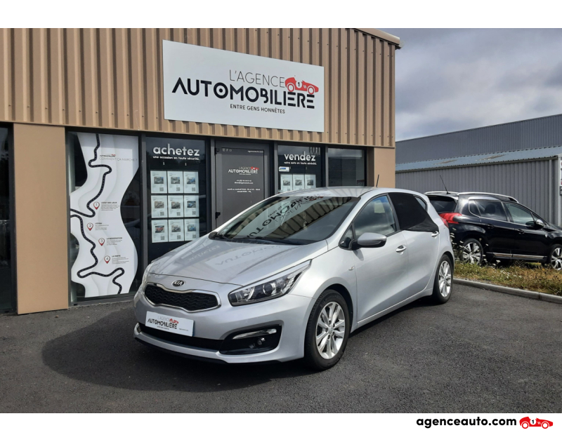 Achat voiture occasion, Auto occasion pas cher | Agence Auto Kia Ceed 1.6 CRDI 136 ISG ACTIVE BV6 Gris Année 2015 Manuelle Diesel