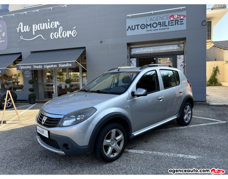 Aankoop Gebruikte Auto, Goedkope Gebruikte Auto | Agence Auto Dacia Sandero 1.5 DCI 70 STEPWAY Zilver Jaar 2010 Handgeschakelde auto Diesel