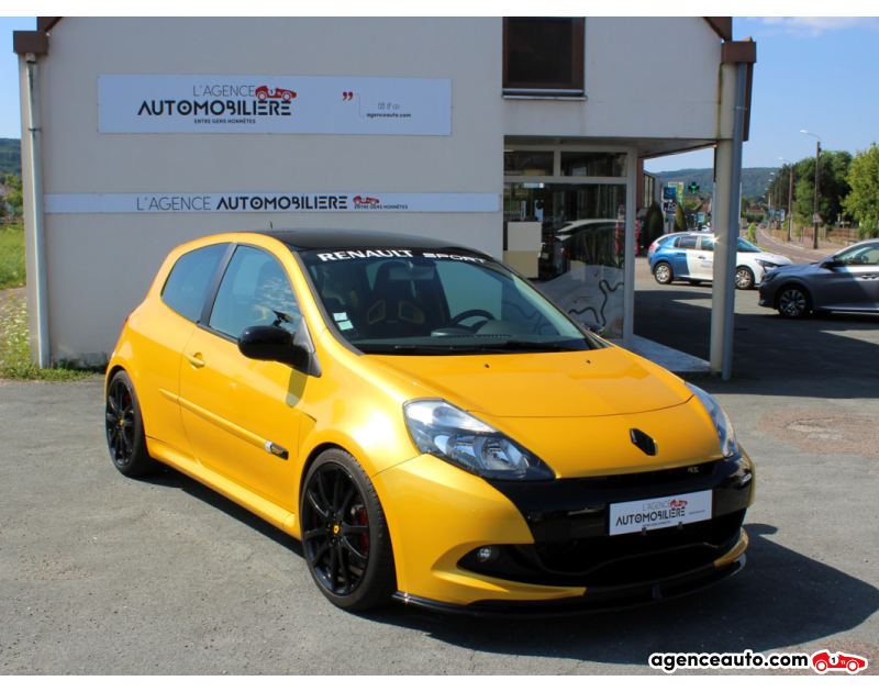 Achat voiture occasion, Auto occasion pas cher | Agence Auto Renault Clio 2.0 16v 203 CH Cup RS 3p Jaune Année 2012 Manuelle Essence