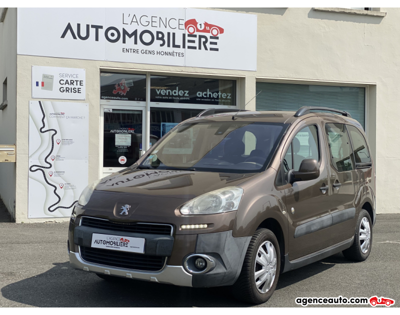 Aankoop Gebruikte Auto, Goedkope Gebruikte Auto | Agence Auto Peugeot Partner TEPEE OUTDOOR 1.6 HDI 115Ch - ORIGINE FRANCE Marron Jaar 2012 Manuelle Diesel