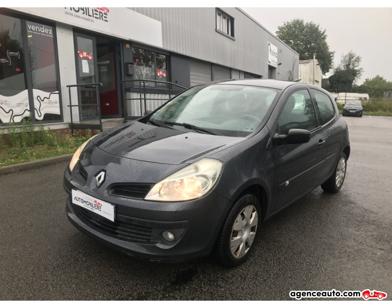 Compra de Carros Usados, Carros Usados Baratos | Auto Immo Renault Clio III 3 Portes 1.5 dCi 68 cv Bleu Ano 2007 Manuelle Diesel