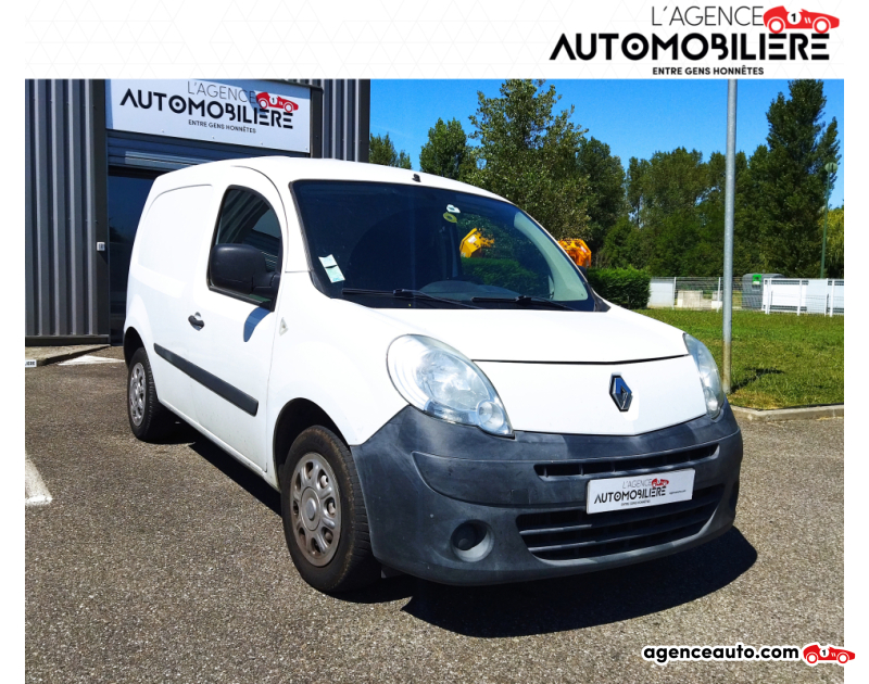 Acquisto Auto Usate, Auto Usate Economiche | Agenzia Automobiliare Renault Kangoo Express II 1.5 dCi 70 cv BVM5 Bianca Anno 2010 Manuale Gasolio