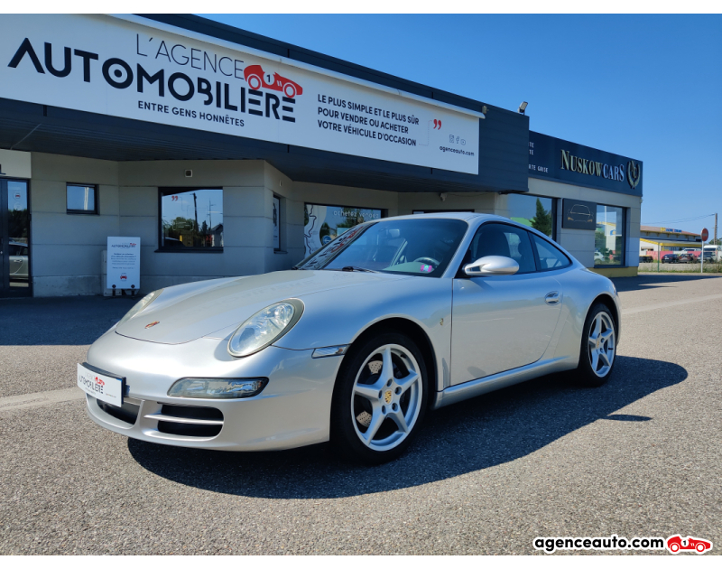 Achat voiture occasion, Auto occasion pas cher | Agence Auto Porsche 911 Carrera Coupé Type 997  3.6  325 cv Gris Année 2004 Manuelle Essence