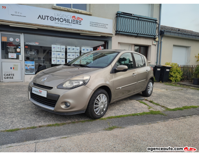 Achat voiture occasion, Auto occasion pas cher | Agence Auto Renault Clio III 5 Portes Phase 2 1.5 dCi Tomtom 86 cv DISTRIBUTION NEUVE Bronze Année 2009 Manuelle Diesel