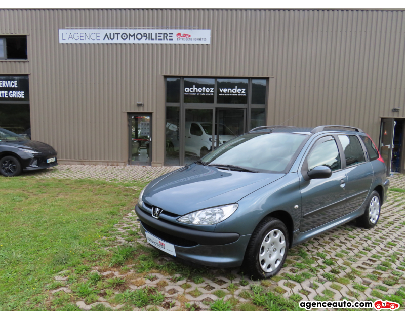 Achat voiture occasion, Auto occasion pas cher | Agence Auto Peugeot 206 SW 1.4 Hdi Urban 70Cv Gris Année 2007 Manuelle Diesel