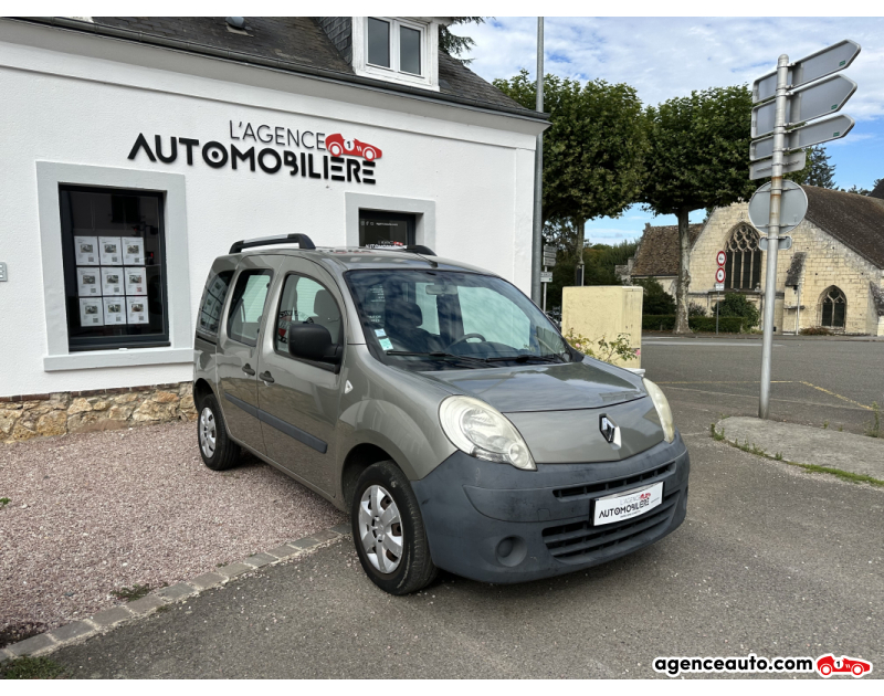 Achat voiture occasion, Auto occasion pas cher | Agence Auto Renault Kangoo 1.6i 105ch Expression BVA Gris Année 2009 Automatique Essence