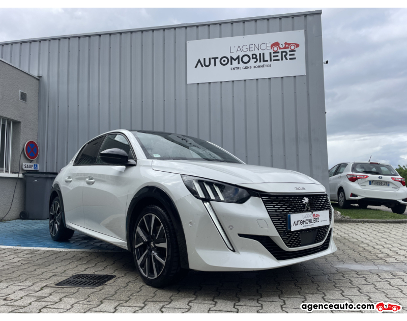 Gebrauchtwagenkauf, Günstige Gebrauchtwagen | Automobilienagentur Peugeot 208 1.2L Pure tech 12V 100cv GT Blanc Jahr 2021 Manuelle Essence
