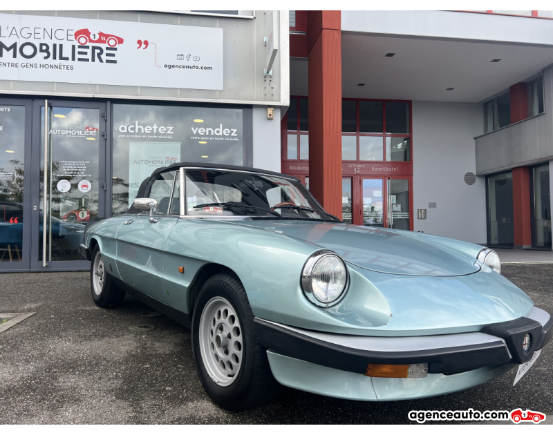 Achat voiture occasion, Auto occasion pas cher | Agence Auto Alfa Romeo Spider 2.0L 128 cv Spider duetto Bleu Année 1984 Manuelle Essence