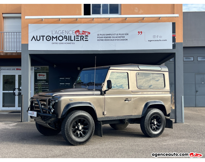 Aankoop Gebruikte Auto, Goedkope Gebruikte Auto | Agence Auto Land Rover Defender 90 2.2 TD4 4WD 122 CV SVX Mark XV TVA Récupérable Marron Jaar 2013 Manuelle Diesel