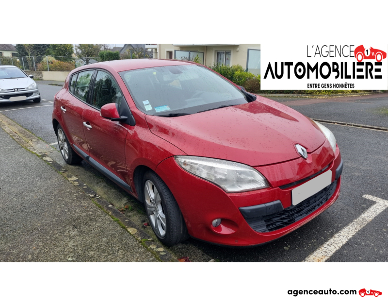 Acquisto Auto Usate, Auto Usate Economiche | Agenzia Automobiliare Renault Megane 1.5 DCI 110cv DYNAMIQUE Rouge Anno 2010 Manuelle Diesel