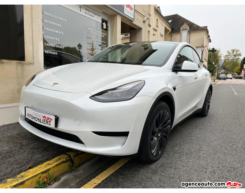 Acquisto Auto Usate, Auto Usate Economiche | Agenzia Automobiliare Tesla Model Y 300 STANDARD RWD 60 KWH 2023 Blanc Anno 2023 Automatique Électrique