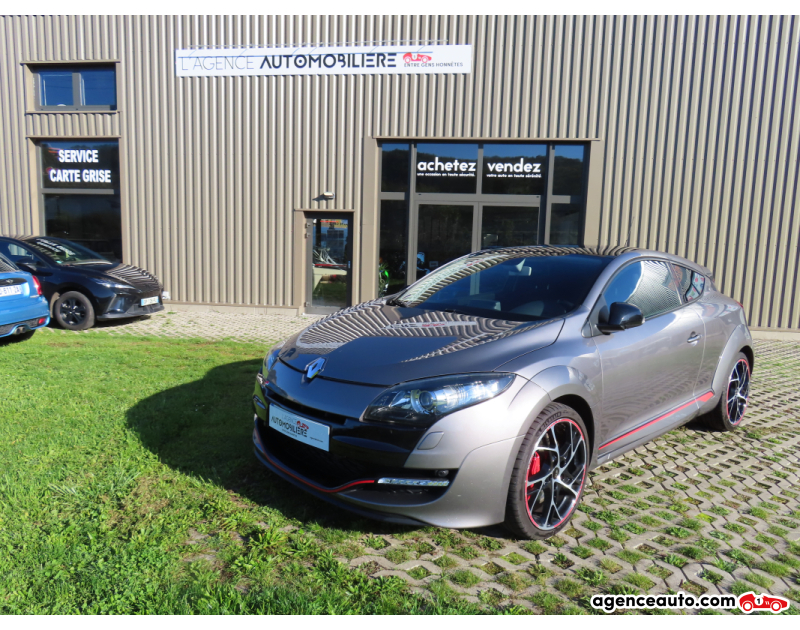 Acquisto Auto Usate, Auto Usate Economiche | Agenzia Automobiliare Renault Megane coupe RS 2.0 16V  265Cv Gris Anno 2012 Manuelle Essence