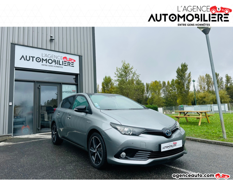 Achat voiture occasion, Auto occasion pas cher | Agence Auto Toyota Auris 1.8 HYBRIDE COLLECTION 136CV Gris Année 2019 Automatique Hybride