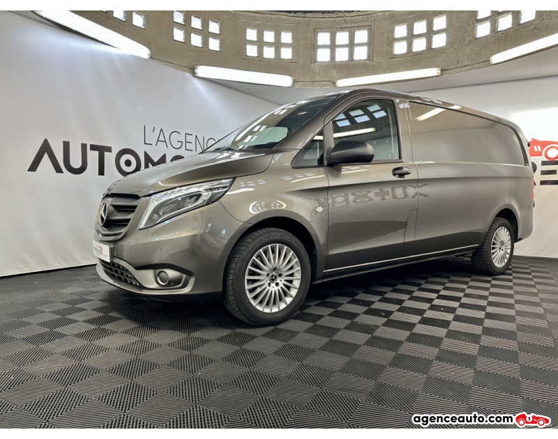 Achat voiture occasion, Auto occasion pas cher | Agence Auto Mercedes Vito FOURGON TOLE 119 BLUETEC LONG SELECT (Tva récupérable, Entretien Mercedes, Attelage, Kit Bois) Marron Année 2018 Automatique Diesel