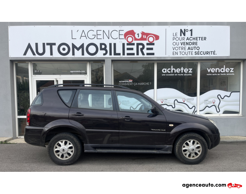 Achat voiture occasion, Auto occasion pas cher | Agence Auto Ssangyong Rexton RX 270 2.7 XDi 4WD 165 CV BVA Marron Année 2005 Automatique Diesel