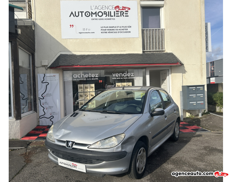 Achat voiture occasion, Auto occasion pas cher | Agence Auto Peugeot 206 1.4 75 XR PRESENCE Gris Année 2000 Manuelle Essence