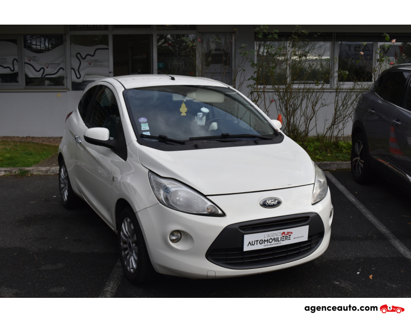 Achat voiture occasion, Auto occasion pas cher | Agence Auto Ford Ka II ESSENTIAL 1.2 i S&S 69 cv Blanc Année 2011 Manuelle Essence