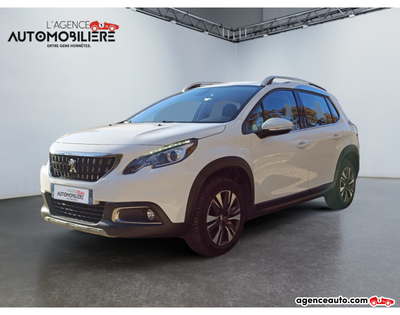 Achat voiture occasion, Auto occasion pas cher | Agence Auto Peugeot 2008 Allure BVA 1.2 puretech 110 distribution neuve par Peugeot Blanc Année 2016 Automatique Essence