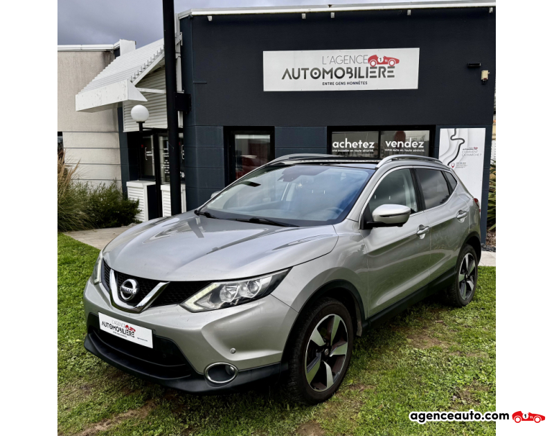 Acquisto Auto Usate, Auto Usate Economiche | Agenzia Automobiliare Nissan Qashqai 1.6 DCI 130 CV ALL-Mode 4X4 Connect edition Gris Anno 2015 Manuelle Diesel