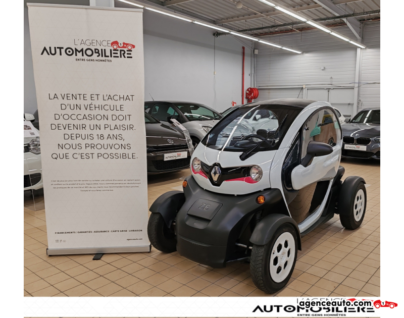 Achat voiture occasion, Auto occasion pas cher | Agence Auto Renault Twizy cargo 80 LIFE Blanc Année 2015 Automatique Électrique