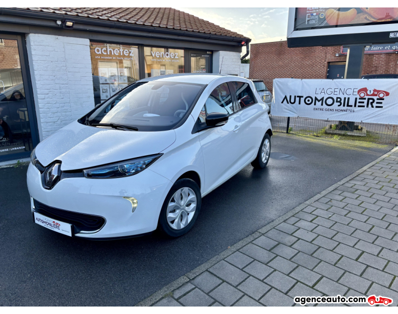 Gebrauchtwagenkauf, Günstige Gebrauchtwagen | Automobilienagentur Renault Zoe 88 LIFE CHARGE RAPIDE TYPE 2 22KWH LOCATION DE BATTERIE Blanc Jahr 2014 Automatique Électrique