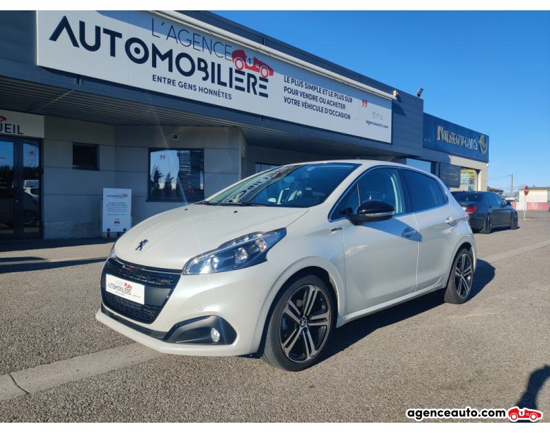 Achat voiture occasion, Auto occasion pas cher | Agence Auto Peugeot 208 1.2 GT-Line 110 ch Blanc Année 2019 Manuelle Essence