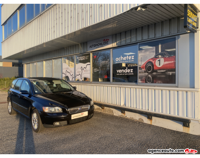 Gebrauchtwagenkauf, Günstige Gebrauchtwagen | Automobilienagentur Volvo V50 T5 AWD Summum Geartronic 2.5 220 CV - Courroie Distribution faite Bleu Jahr 2004 Automatique Essence