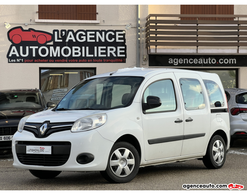 Achat voiture occasion, Auto occasion pas cher | Agence Auto Renault Kangoo 1.2 115ch EQUIPE PMR TPMR 33900 kms Blanc Année 2016 Manuelle Essence