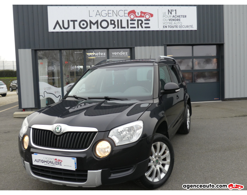 Achat voiture occasion, Auto occasion pas cher | Agence Auto Skoda Yeti 4x2 1.2 TSI 105 cv Argent Année 2010 Automatique Essence