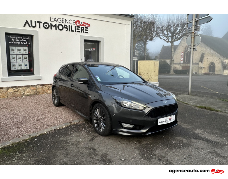 Gebrauchtwagenkauf, Günstige Gebrauchtwagen | Automobilienagentur Ford Focus EcoBoost 125ch ST-Line Gris Jahr 2018 Manuelle Essence