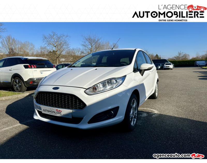 Compra de Coches Usados, Coches Usados Baratos %'|'% Agence Auto Ford Fiesta 1.2 82CV EDITION Blanc Año 2017 Manuelle Essence