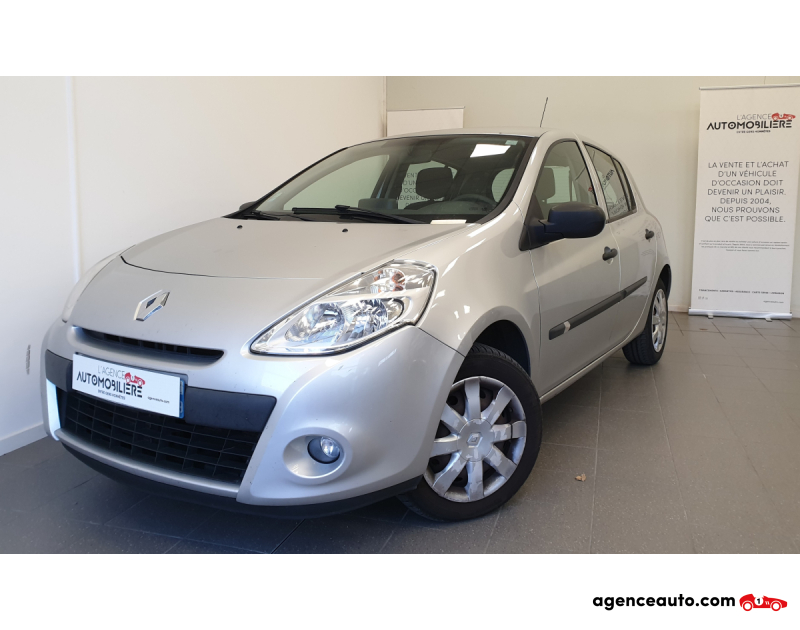 Aankoop Gebruikte Auto, Goedkope Gebruikte Auto | Agence Auto Renault Clio 3 1.5 DCI 75ch Collection alizée 5p Gris Jaar 2013 Manuelle Diesel