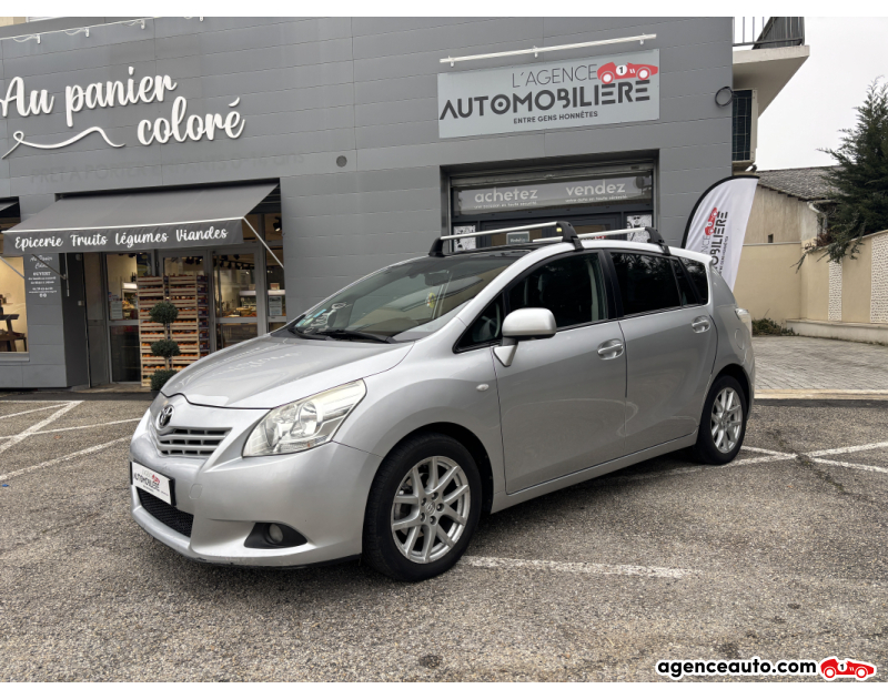 Gebrauchtwagenkauf, Günstige Gebrauchtwagen | Automobilienagentur Toyota Verso 2.0 D-4D 16V DPF 126CH ( toit panoramique, Apple CarPlay, Caméra de Recul ) Grau Jahr 2010 Hand-Schaltgetriebe Diesel