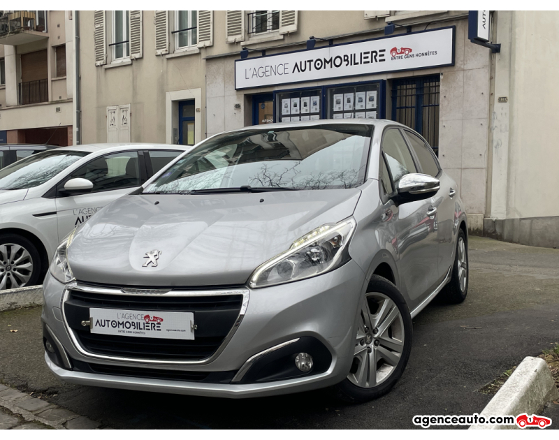 Gebrauchtwagenkauf, Günstige Gebrauchtwagen | Automobilienagentur Peugeot 208 (2) 1.2 PURETECH 82 STYLE 5P *DISTRIBUTION A JOUR* Argent Jahr 2016 Manuelle Essence
