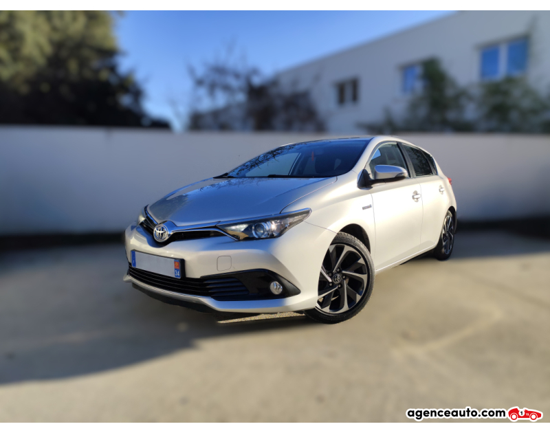 Achat voiture occasion, Auto occasion pas cher | Agence Auto Toyota Auris HSD 136H Design GARANTIE CONSTRUCTEUR Gris Année 2016 Automatique Hybride