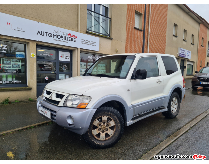 Achat voiture occasion, Auto occasion pas cher | Agence Auto Mitsubishi Pajero COURT 3.2 DI-D ELEGANCE SOCIETE 3P Blanc Année 2004 Manuelle Diesel