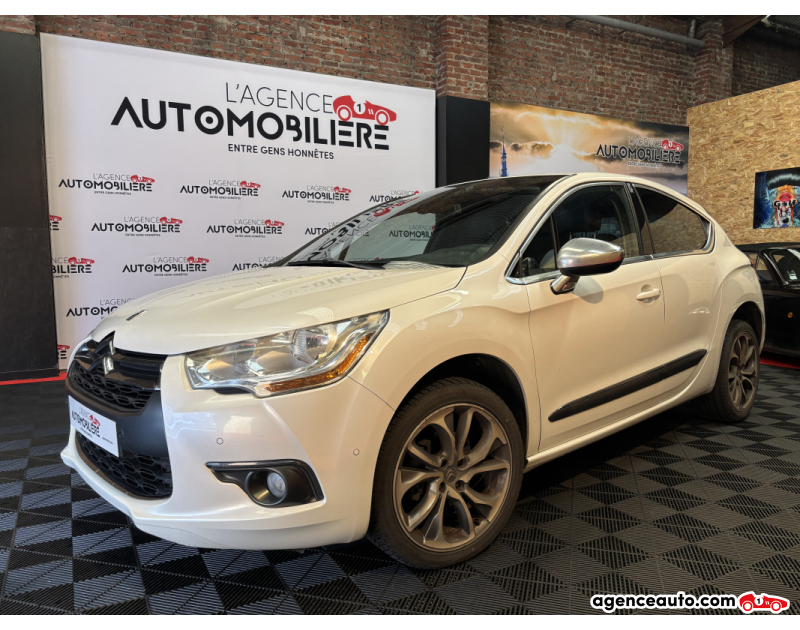 Acquisto Auto Usate, Auto Usate Economiche | Agenzia Automobiliare Citroen DS4 SO CHIC 1.6 HDI - 8V TURBO Blanc Anno 2011 Manuelle Diesel
