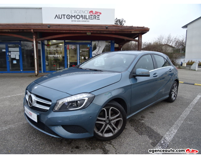 Acquisto Auto Usate, Auto Usate Economiche | Agenzia Automobiliare Mercedes Classe A 250 2.0 l 210 SENSATION 4MATIC 7G-DCT BVA Bleu Anno 2013 Automatique Essence