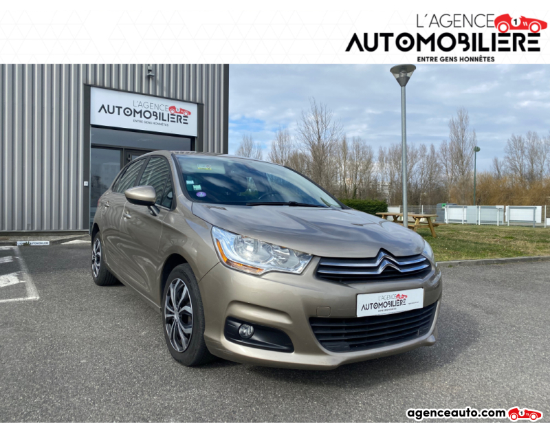 Achat voiture occasion, Auto occasion pas cher | Agence Auto Citroen C4 1.2 THP 130 MILLENIUM - DISTRIBUTION NEUVE - Beige Année 2015 Manuelle Essence