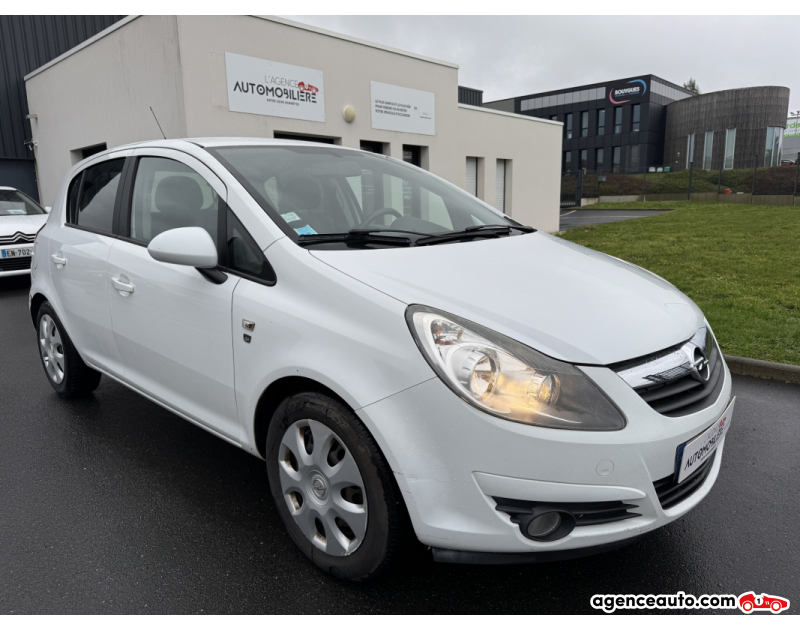 Achat voiture occasion, Auto occasion pas cher | Agence Auto Opel Corsa 1.2i 75 ESSENCE/GPL 5 portes 111 | GARANTIE 3 MOIS Blanc Année 2010 Manuelle Essence
