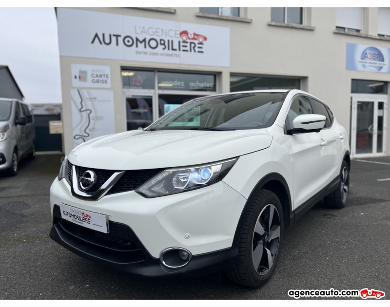 Achat voiture occasion, Auto occasion pas cher | Agence Auto Nissan Qashqai 1.2 DIG-T 115 DESIGN EDITION XTRONIC - ORIGINE FRANCE Blanc Année 2015 Automatique Essence
