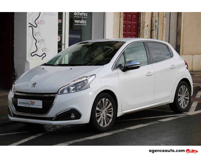 Achat voiture occasion, Auto occasion pas cher | Agence Auto Peugeot 208 GENERATION-I - 110 ALLURE EAT BVA START-STOP ( Entretien Peugeot, 1ère main, Caméra de recul ... ) Blanc Année 2017 Automatique Essence