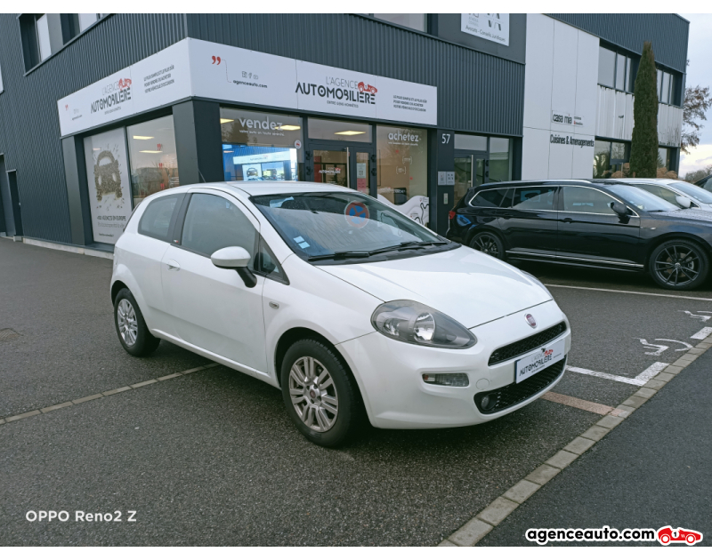 Achat voiture occasion, Auto occasion pas cher | Agence Auto Fiat Punto 1.2 ITALIA BM Blanc Année 2015 Manuelle Essence