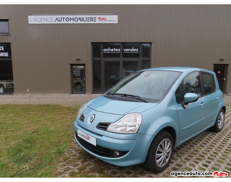 Acquisto Auto Usate, Auto Usate Economiche | Agenzia Automobiliare Renault Modus 1.6 16V Quickshift Dynamique 111Cv Bleu Anno 2008 Automatique Essence