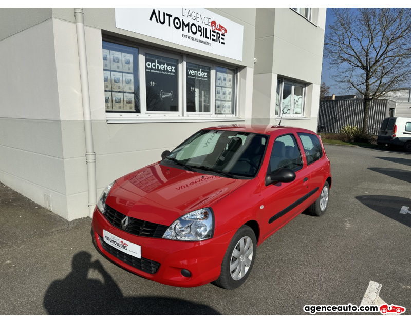 Gebrauchtwagenkauf, Günstige Gebrauchtwagen | Automobilienagentur Renault Clio Campus Evolution 3 Portes 1.2 i eco2 60 cv Rouge Jahr 2010 Manuelle Essence