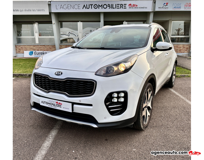 Achat voiture occasion, Auto occasion pas cher | Agence Auto Kia Sportage 2.0 l CRDi 136ch ISG GT Line 4x2 /Attelage amovible Blanc Année 2016 Manuelle Diesel